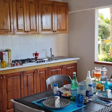 아파트호텔 Ninfa Sul Mare Apartments - Piscina Idromassaggio 50 M E T R I Dal Mare Free Parking 카포바티카노