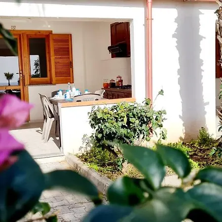 Ninfa Sul Mare Apartments - Piscina Idromassaggio 50 M E T R I Dal Mare Free Parking 카포바티카노