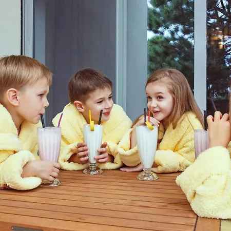 Ninfa Sul Mare Apartments - Piscina Idromassaggio 50 M E T R I Dal Mare Free Parking 아파트호텔 4*