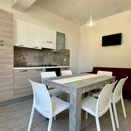 Ninfa Sul Mare Apartments - Piscina Idromassaggio 50 M E T R I Dal Mare Free Parking Aparthotel Capo Vaticano