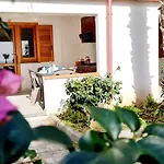 Ninfa Sul Mare - Piscina Idromassaggio 50 M E T R I Dal Mare Free Parking カーポ・ヴァチカーノ