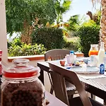 アパートホテル Ninfa Sul Mare - Piscina Idromassaggio 50 M E T R I Dal Mare Free Parking