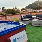Ninfa Sul Mare Apartments - Free Swimming-Pool And Private Parking شقة فندقية