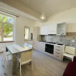 Apartahotel Ninfa Sul Mare Apartments - Free Swimming-Pool And Private Parking Capo Vaticano