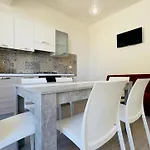 Ninfa Sul Mare Apartments - Free Swimming-Pool And Private Parking 4*