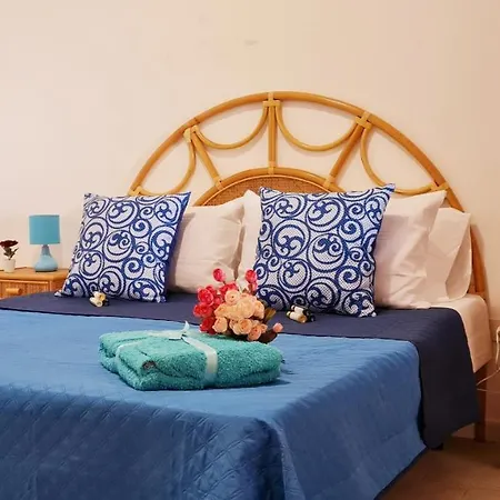 Ninfa Sul Mare Apartments 50 M E T R I Dal Mare Best Breakfast And Free Parking Appart hôtel
