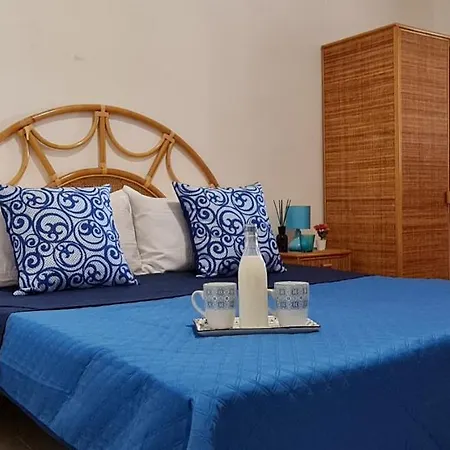 Ninfa Sul Mare Apartments 50 M E T R I Dal Mare Best Breakfast And Free Parking