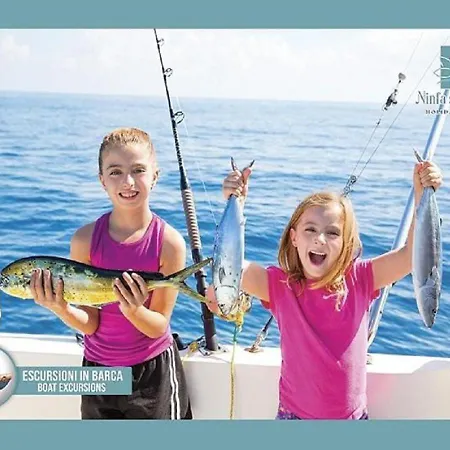 Ninfa Sul Mare Apartments - Piscina Idromassaggio 50 M E T R I Dal Mare Free Parking 4*