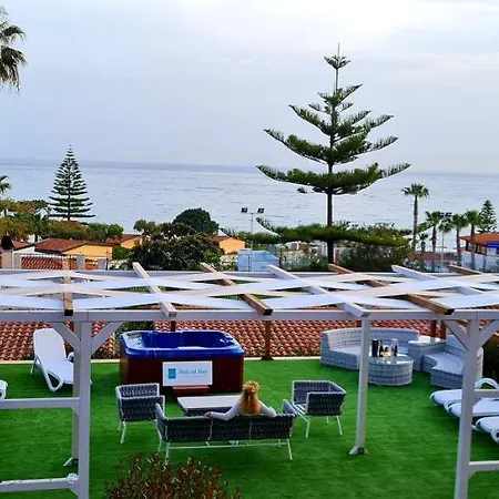 Ninfa Sul Mare - Piscina Con Area Relax E Parcheggio Gratuito