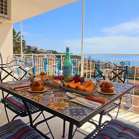Ninfa Sul Mare Apartments 50 M E T R I Dal Mare Best Breakfast And Free Parking Appart hôtel