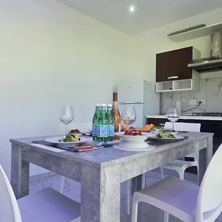 Ninfa Sul Mare 50 M E T R I Dal Mare Breakfast And Free Parking Appart hôtel Capo Vaticano