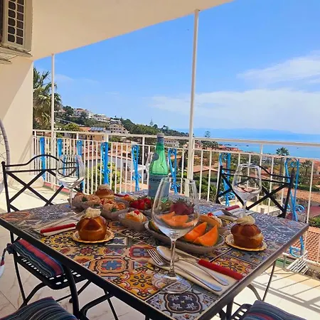 Ninfa Sul Mare Apartments 50 M E T R I Dal Mare Best Breakfast And Free Parking Appart hôtel