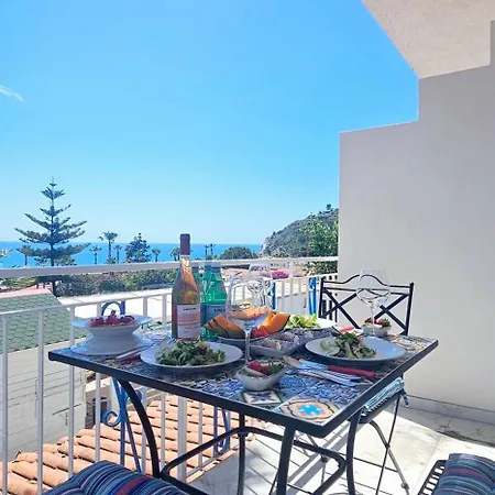 Ninfa Sul Mare - Free Swimming-pool And Private Parking Lägenhetshotell 4*