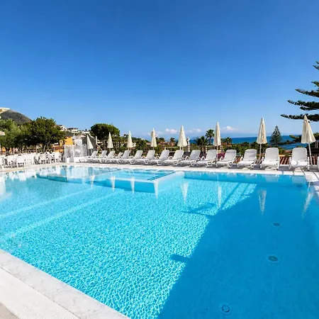 Ninfa Sul Mare - Piscina Con Area Relax E Parcheggio Gratuito 3* קאפו ואטיצ'אנו