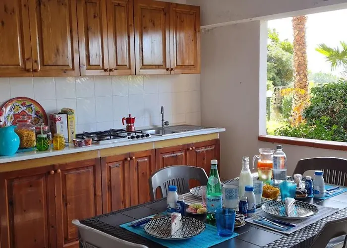 מלון דירות Ninfa Sul Mare - Piscina Idromassaggio 50 M E T R I Dal Mare Free Parking קאפו ואטיצ'אנו