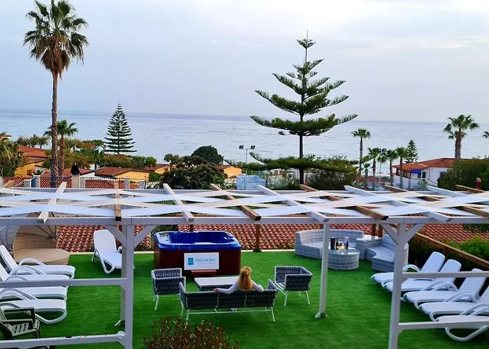 Ninfa Sul Mare - Piscina Idromassaggio 50 M E T R I Dal Mare Free Parking