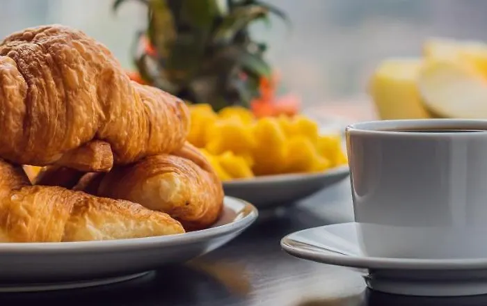 מלון דירות Ninfa Sul Mare - Piscina Idromassaggio 50 M E T R I Dal Mare Free Parking 4*