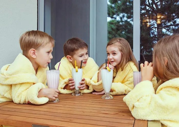 Ninfa Sul Mare - Piscina Idromassaggio 50 M E T R I Dal Mare Free Parking מלון דירות 4*