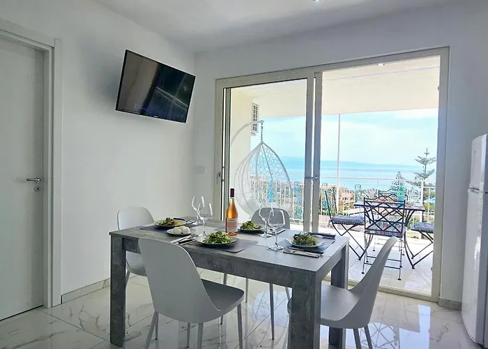 Ninfa Sul Mare - Piscina Idromassaggio 50 M E T R I Dal Mare Free Parking 4*